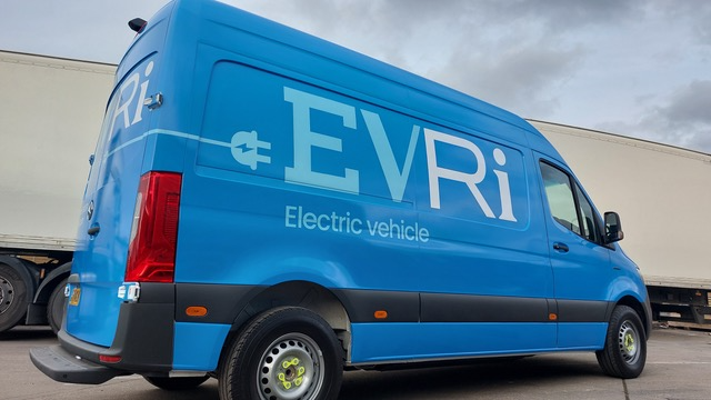 Hermes UK announces pension deal for couriers as it rebrands to become 'Evri'