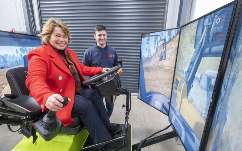 Falkirk MSP visits The Port of Grangemouth to mark Scottish Apprenticeship Week