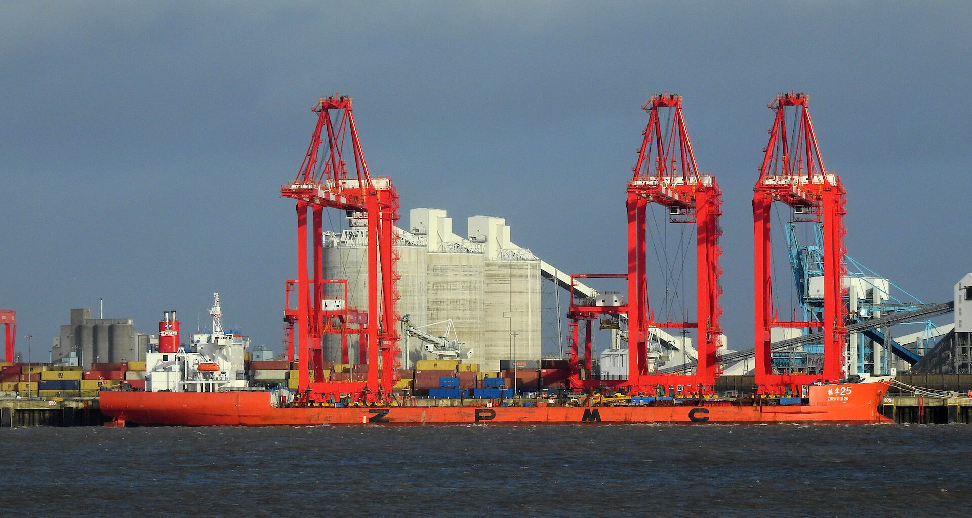 Port of Liverpool dockworkers plan to strike over pay