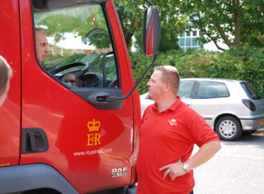 Royal Mail: 10,000 workers to be laid off as operation deficits hit £219m